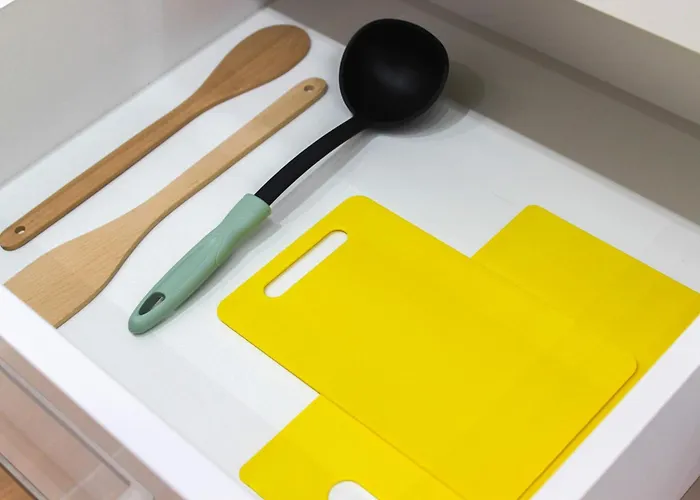 Sea Pearl Retreat F69 Golem (Tirana)