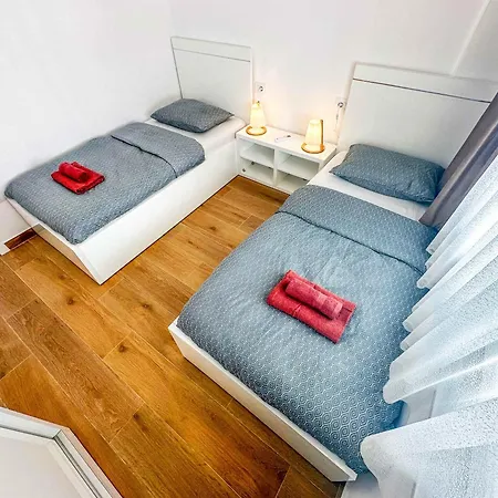 Apartment Sea Pearl Retreat F69 Golem (Tirana)