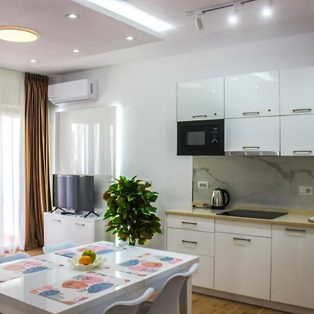 Apartment Sea Pearl Retreat F69