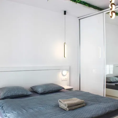 Apartment Sea Pearl Retreat F69 Golem (Tirana)