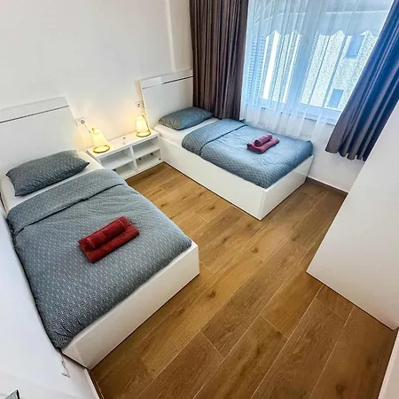 Sea Pearl Retreat F69 Apartment *