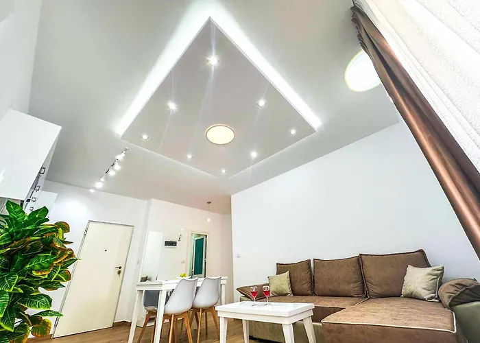 Sea Pearl Retreat F69 Apartment *