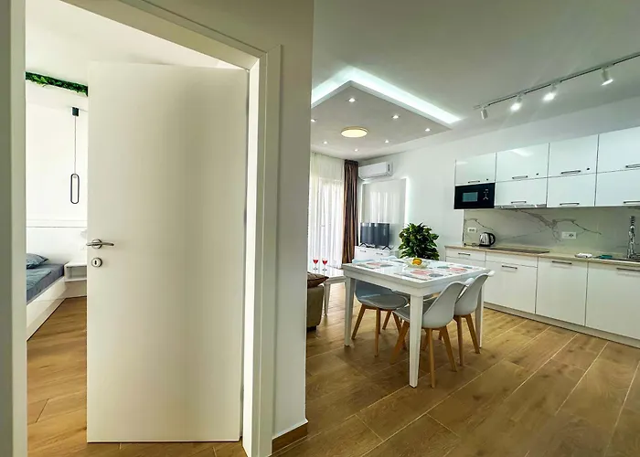 Sea Pearl Retreat F69 Apartment Golem (Tirana)