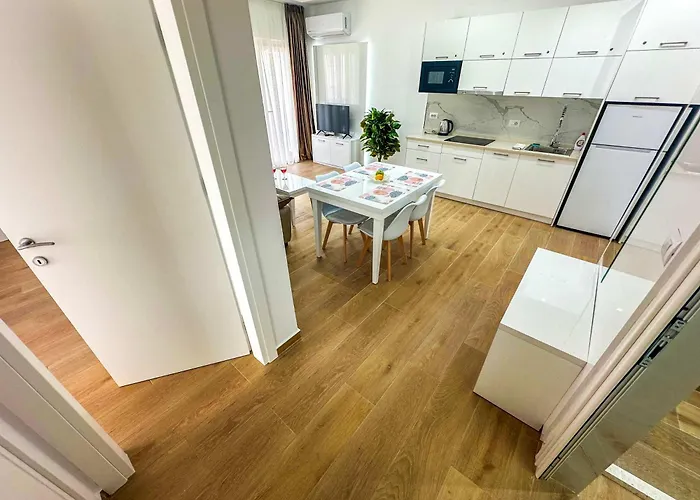 Apartment Sea Pearl Retreat F69