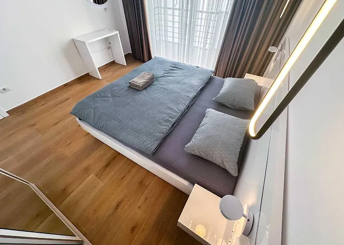 Sea Pearl Retreat F69 Apartment *